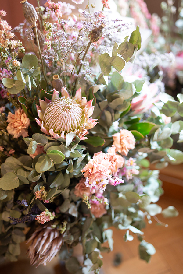 Flowers at Woodio room